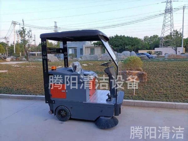驾驶式扫地车电池损耗快是什么原因