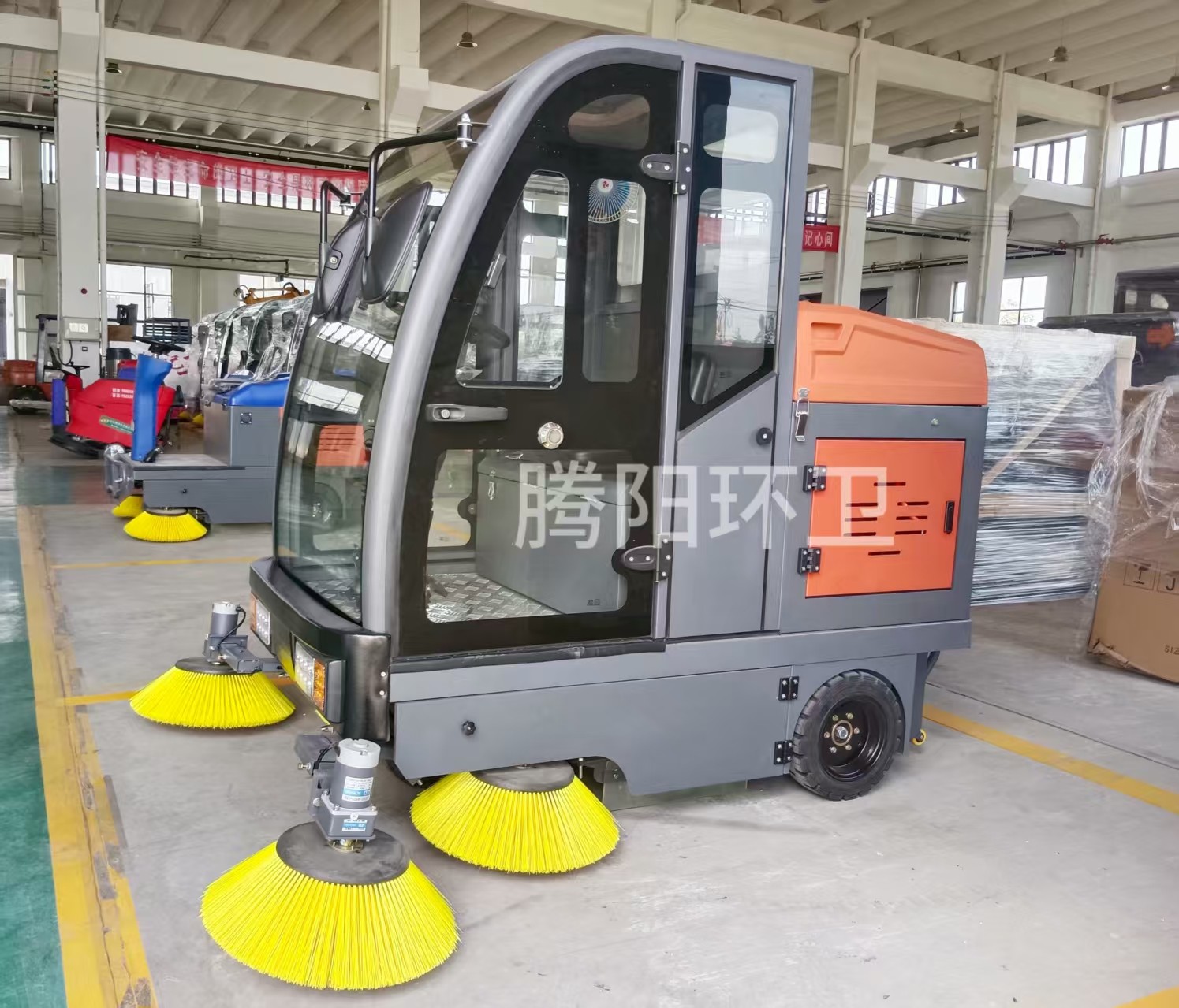 扫地车
